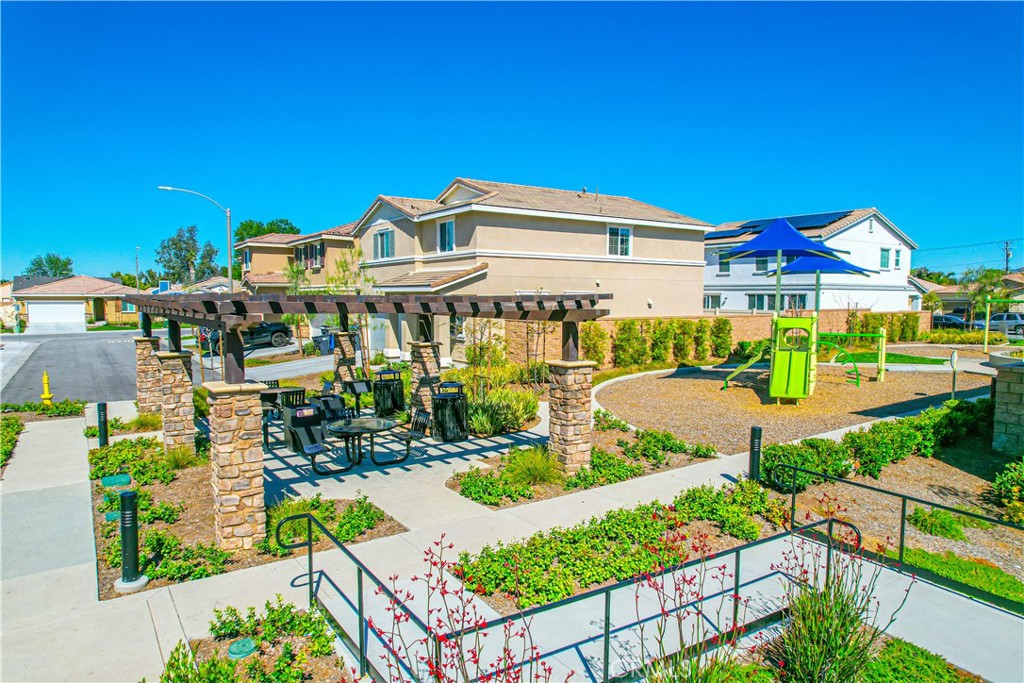24924 Lear Lane