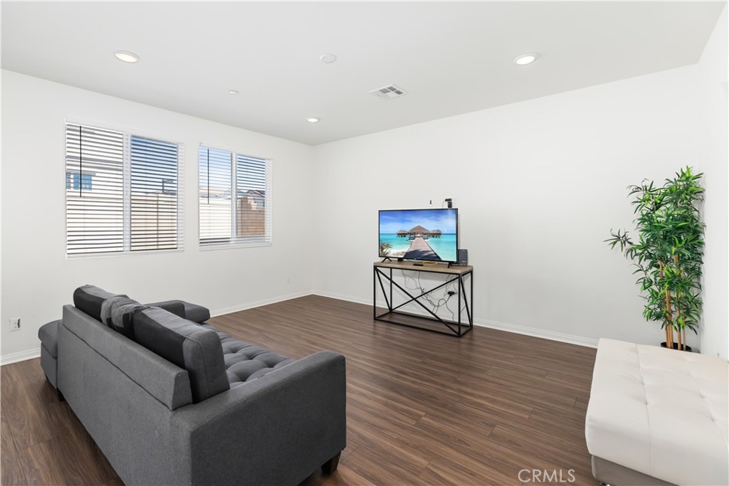 24924 Lear Lane