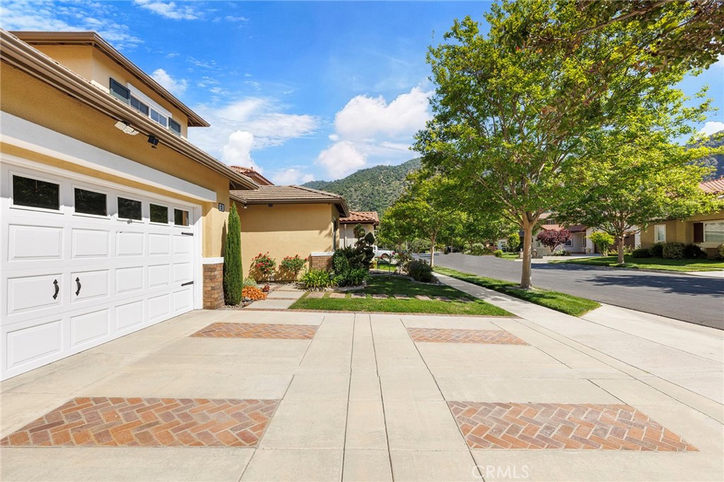 21 Whispering Willow Court