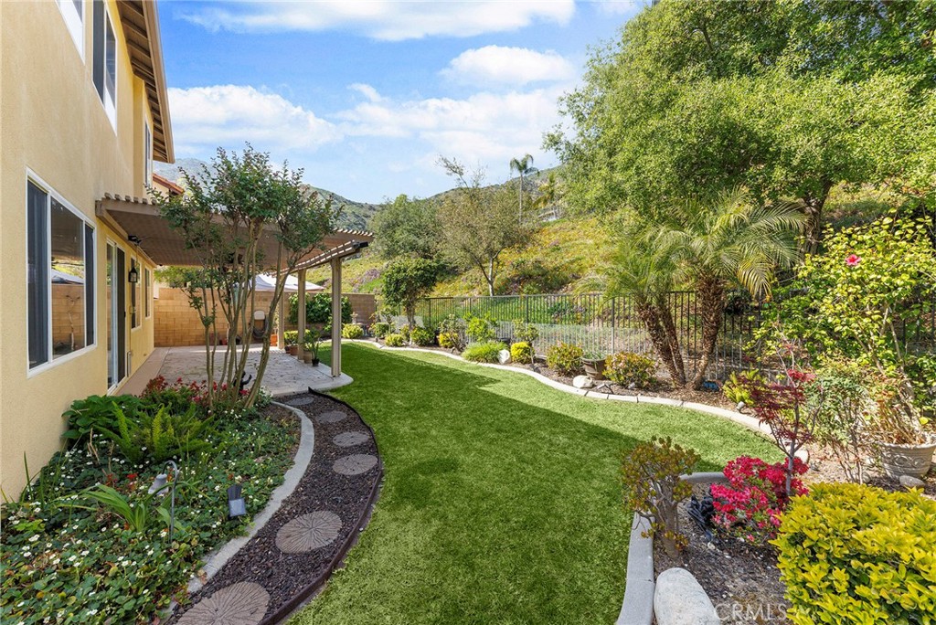 21 Whispering Willow Court