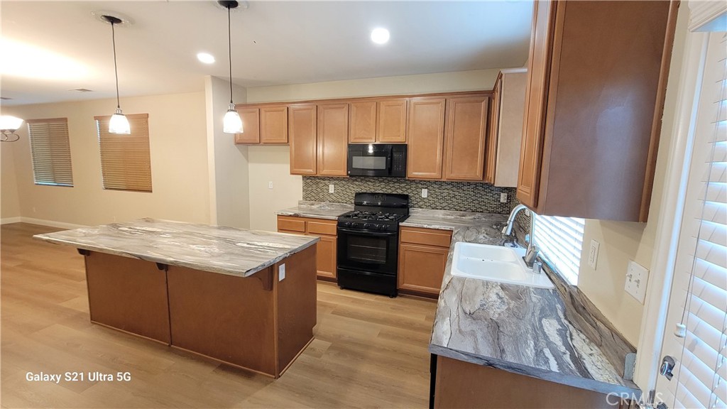9204 Cattail Lane