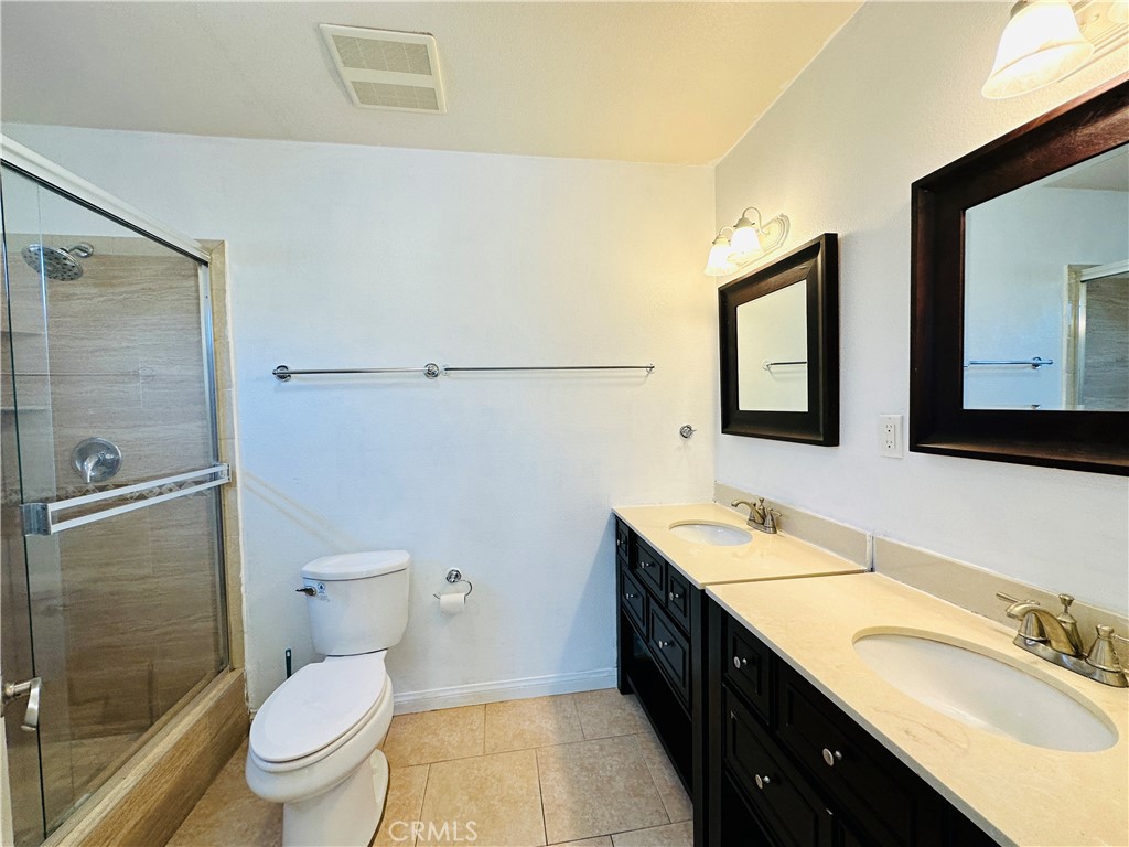 1454 W 218th Street