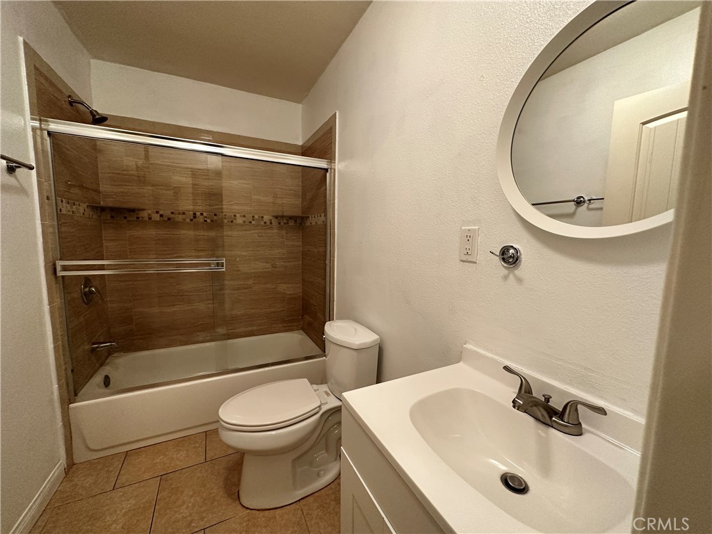1454 W 218th Street