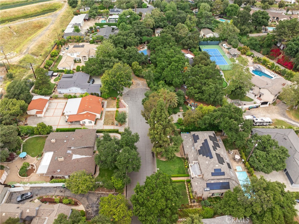 1743 Claridge Street