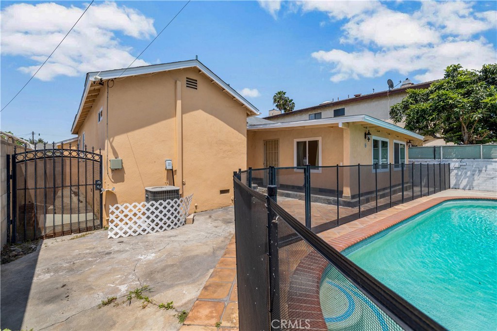 10516 Fieldcrest Street