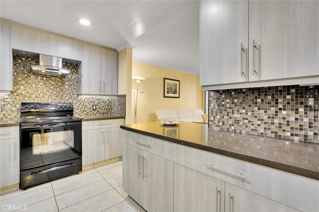 125 N Allen Avenue 114