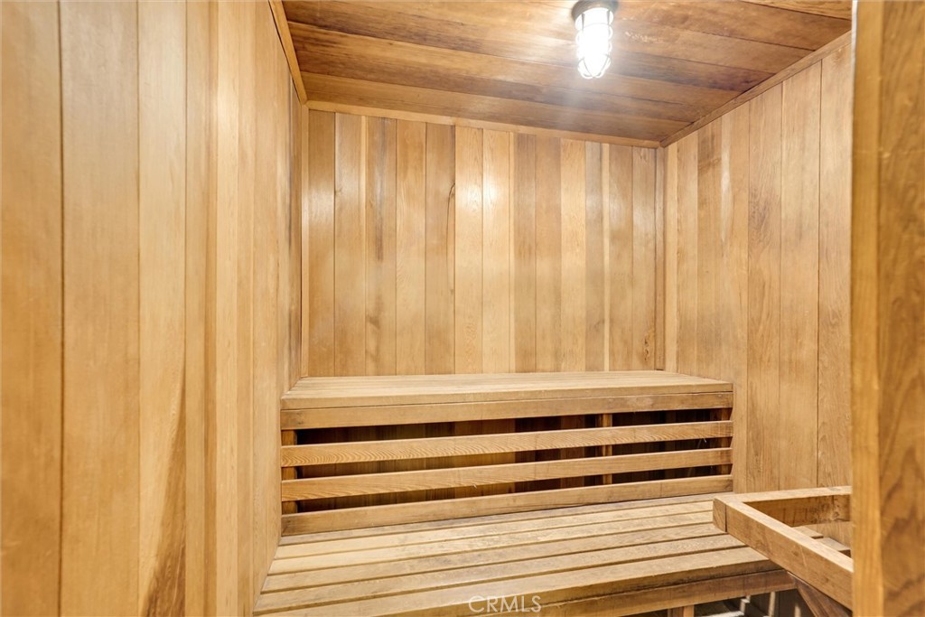 125 N Allen Avenue 114