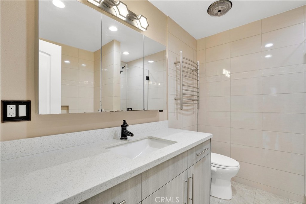 125 N Allen Avenue 114