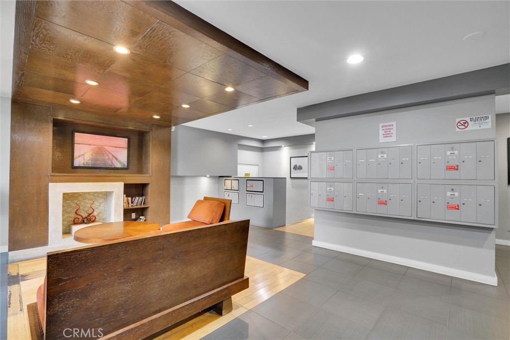 125 N Allen Avenue 114