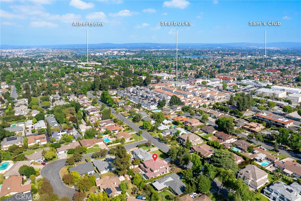 83 W Woodruff Avenue