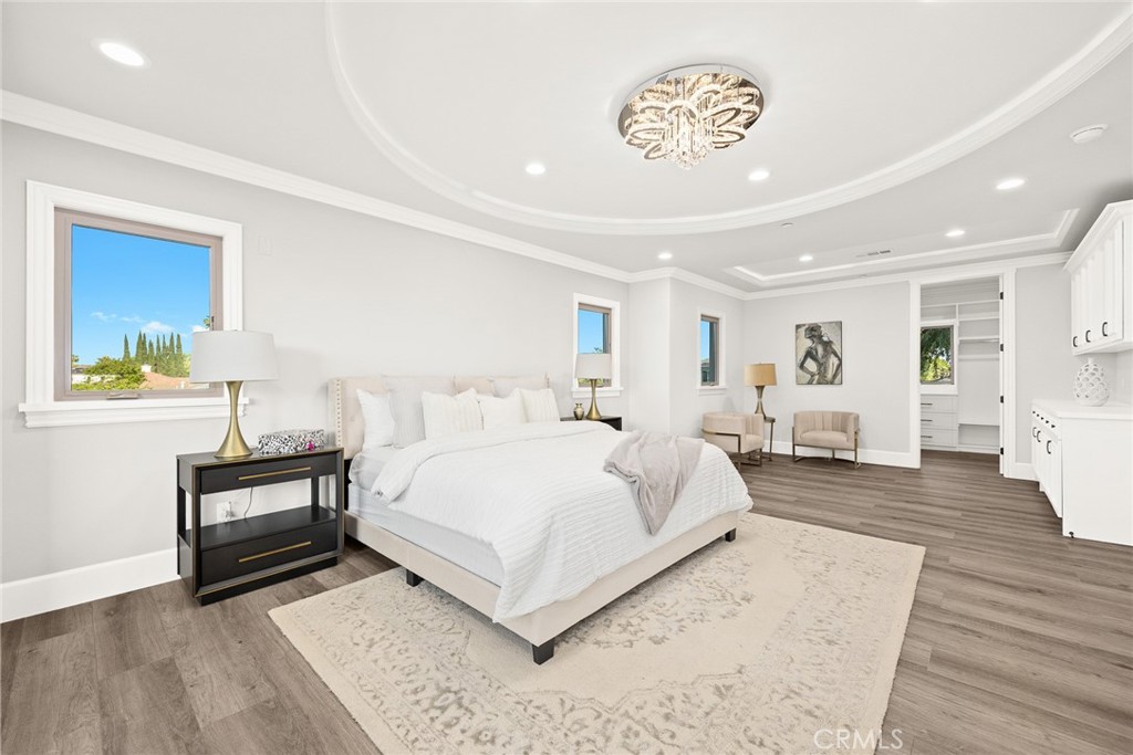 83 W Woodruff Avenue