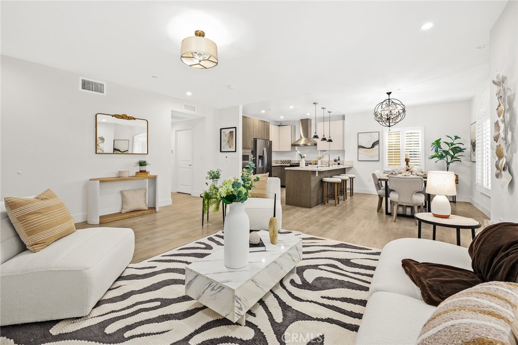 168 S Sierra Madre Boulevard 204