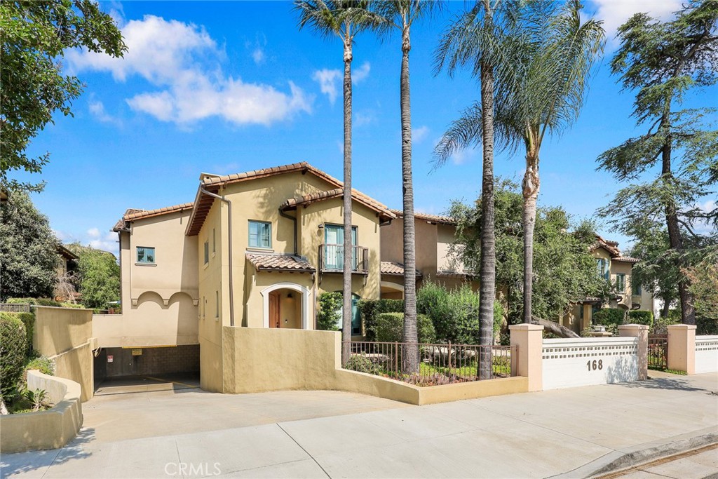 168 S Sierra Madre Boulevard 204