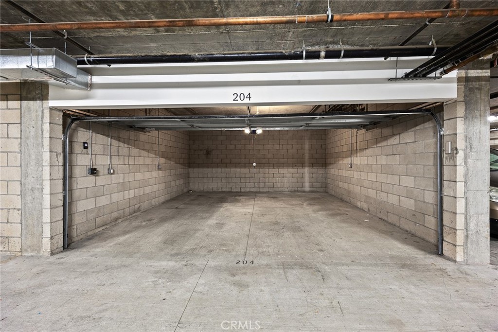 168 S Sierra Madre Boulevard 204