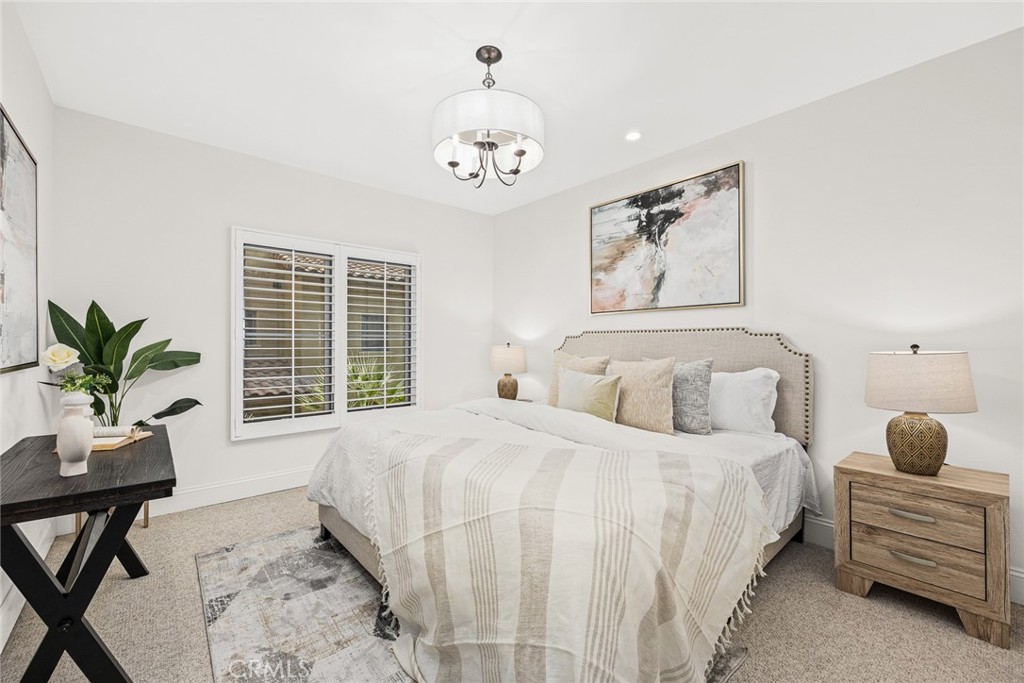 168 S Sierra Madre Boulevard 204