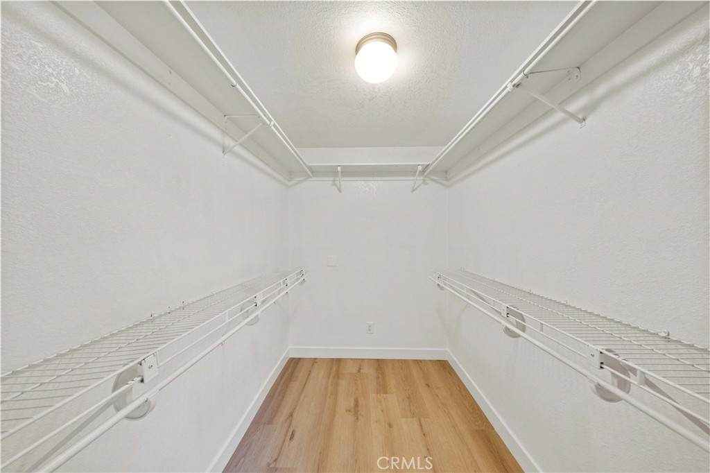 5062 Casa Loma Avenue