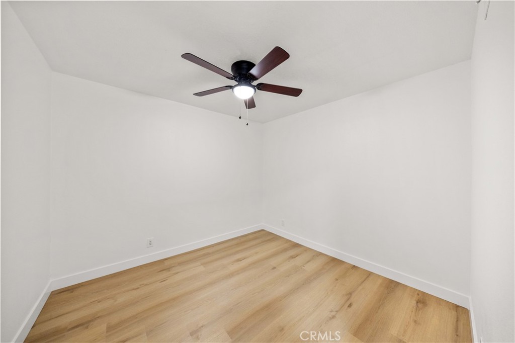 5062 Casa Loma Avenue