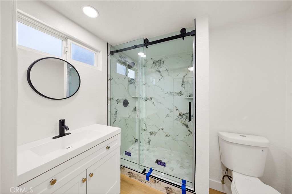 5062 Casa Loma Avenue