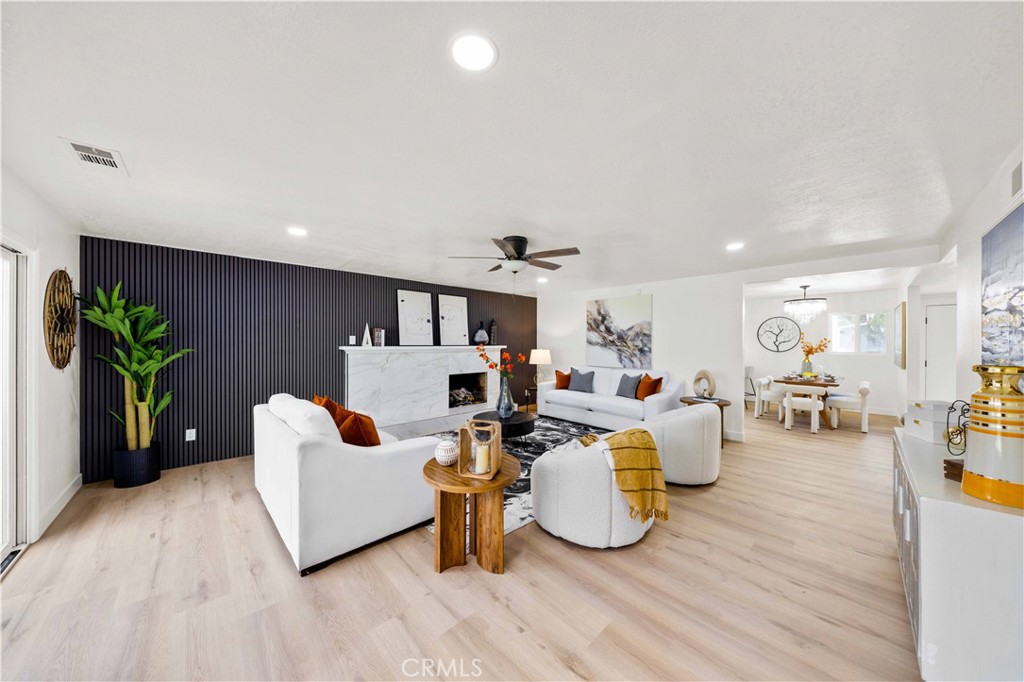 5062 Casa Loma Avenue