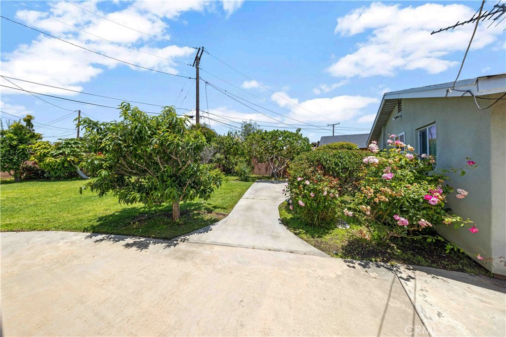 6781 San Pasqual Circle