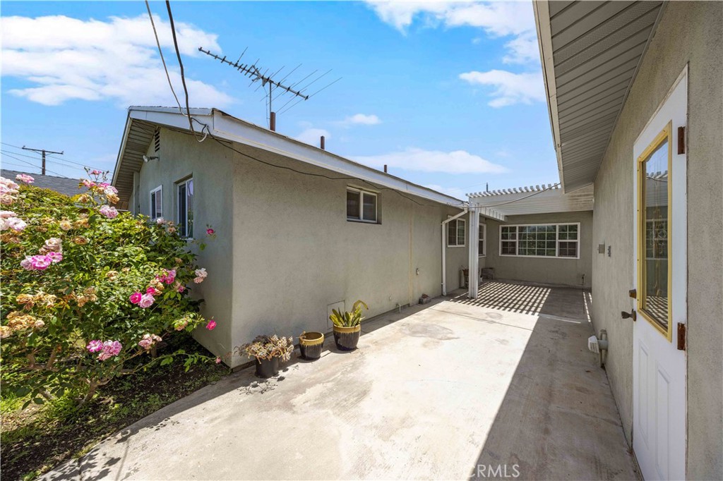 6781 San Pasqual Circle