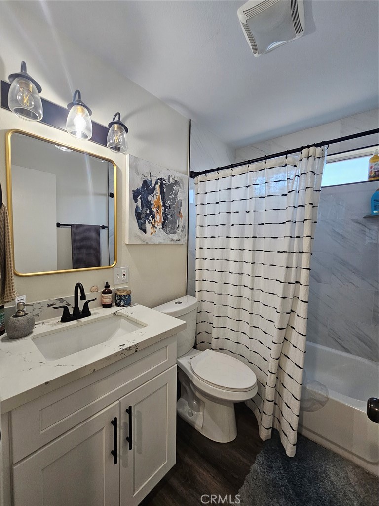 1255 S Valley Center Avenue