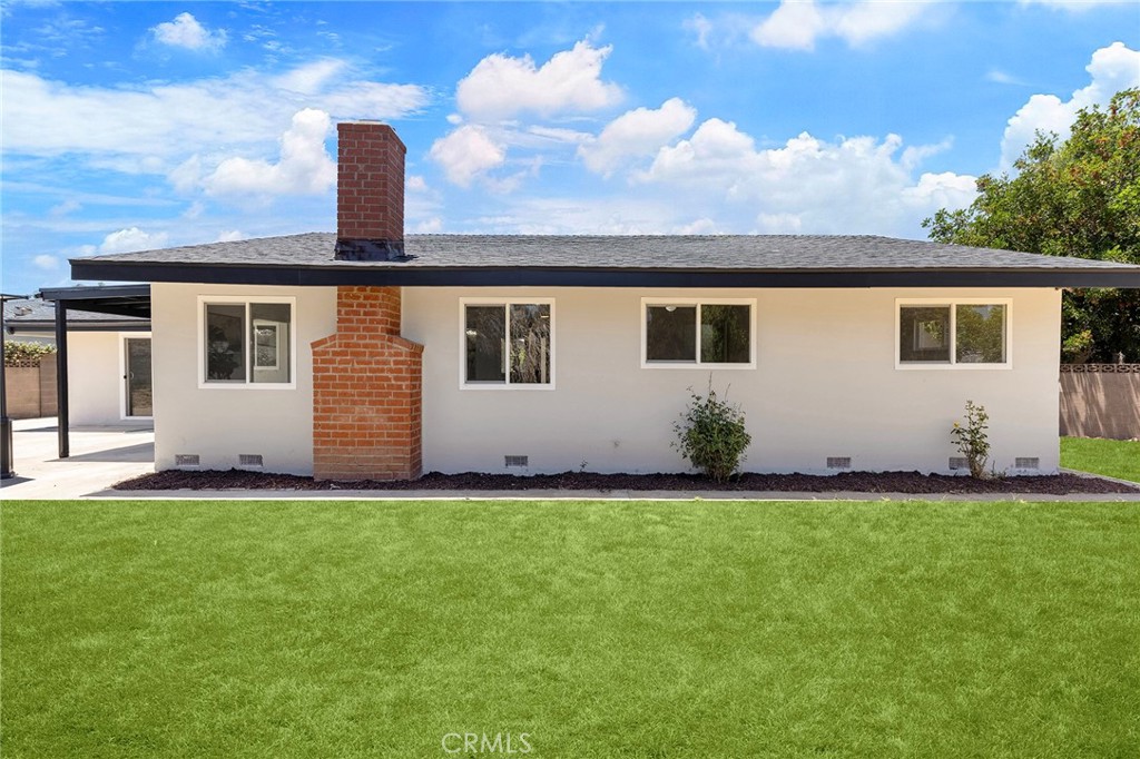 2621 N Ashwood Street