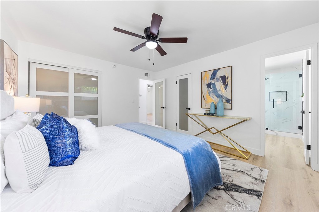 2621 N Ashwood Street