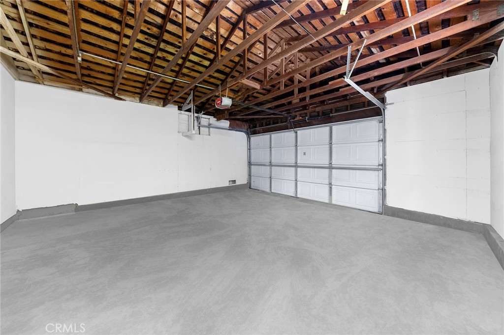 2621 N Ashwood Street