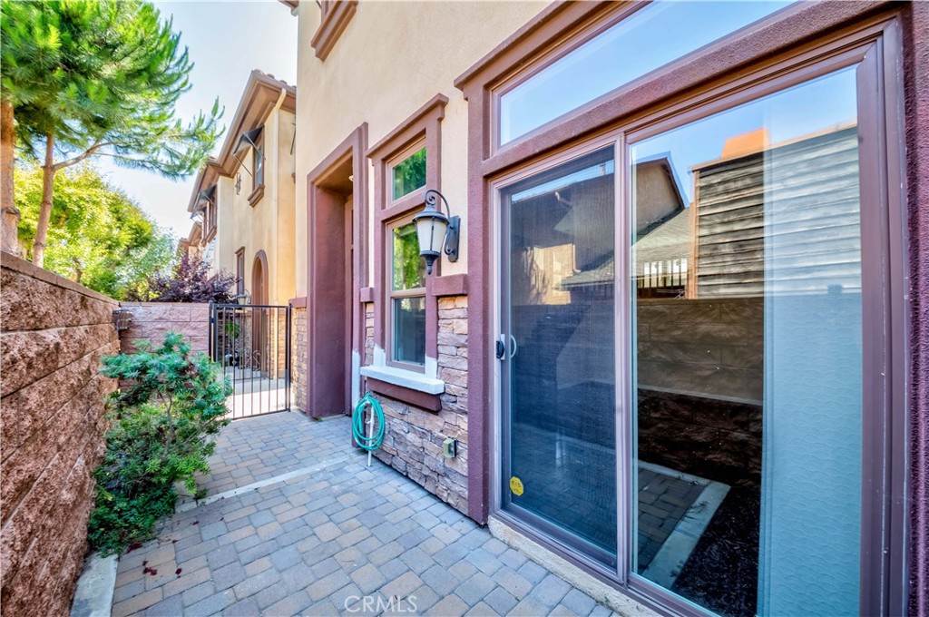 656 W Huntington Drive A-2