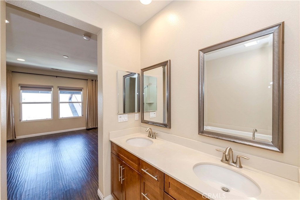 656 W Huntington Drive A-2