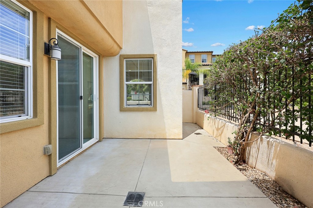 700 S Gladys Avenue C