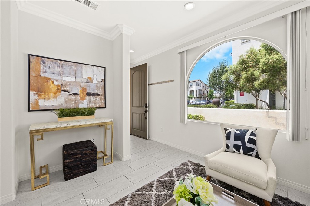 700 S Gladys Avenue C