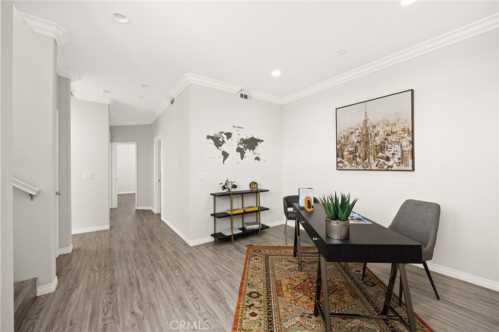 700 S Gladys Avenue C