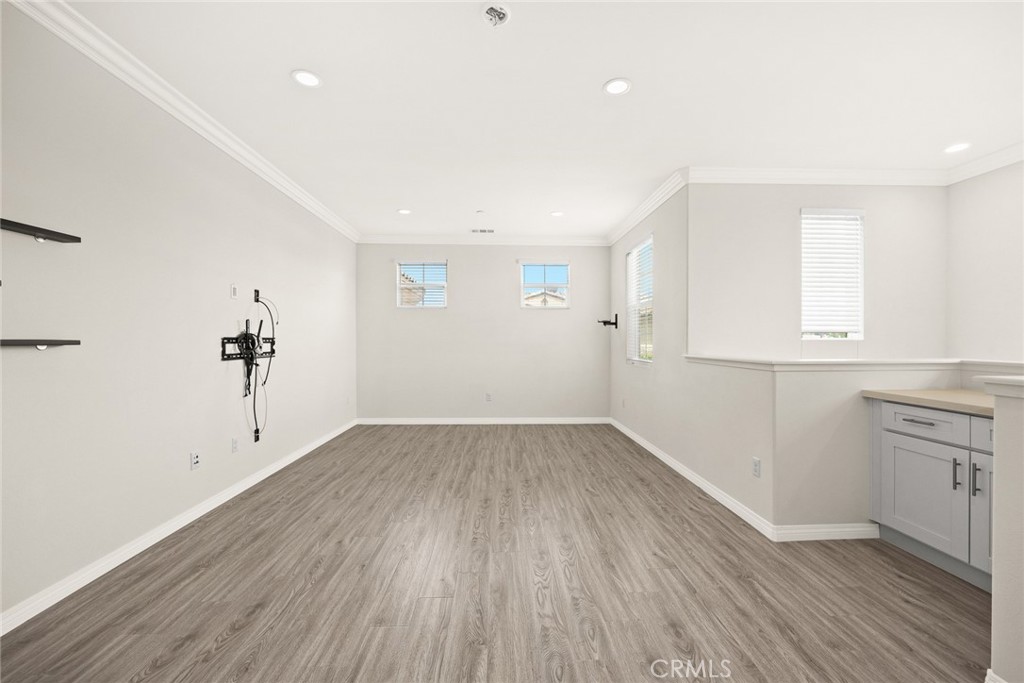 700 S Gladys Avenue C