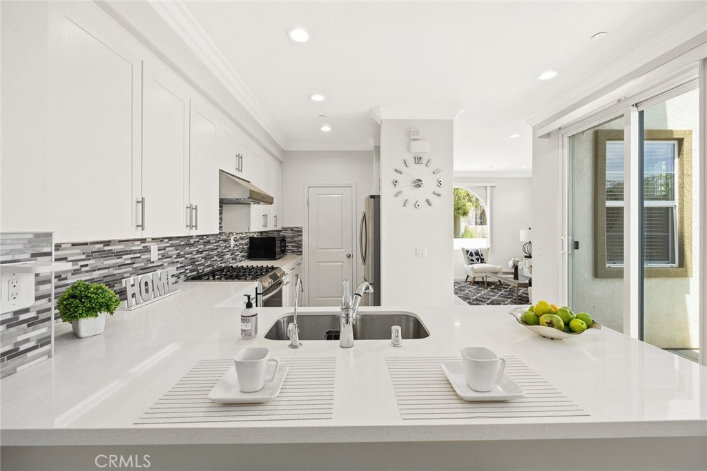 700 S Gladys Avenue C