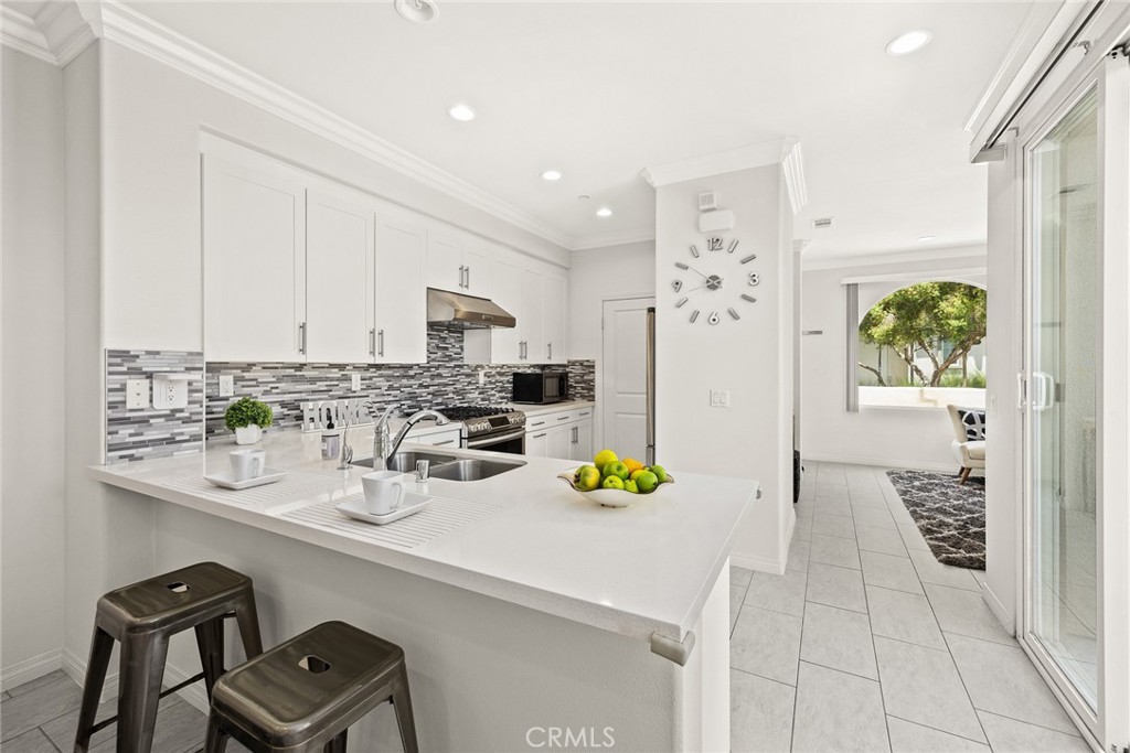 700 S Gladys Avenue C