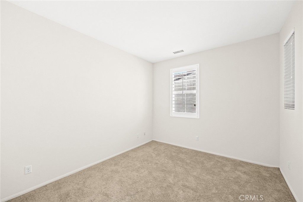 741 E Lemon Swirl Dr