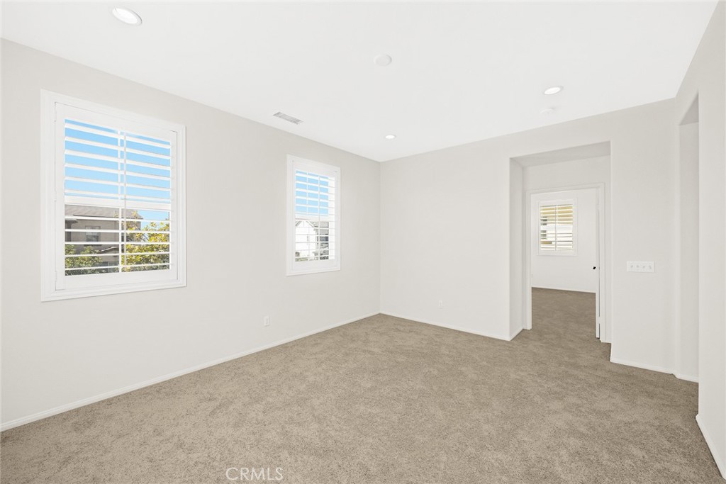741 E Lemon Swirl Dr