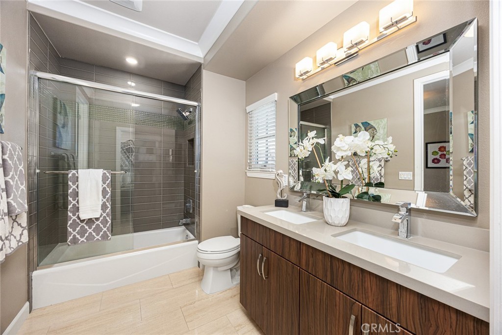 1068 Sunset Boulevard A