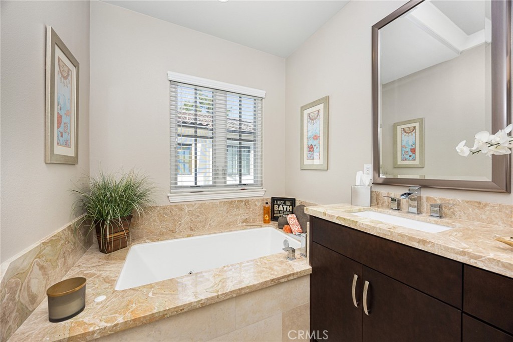 1068 Sunset Boulevard A