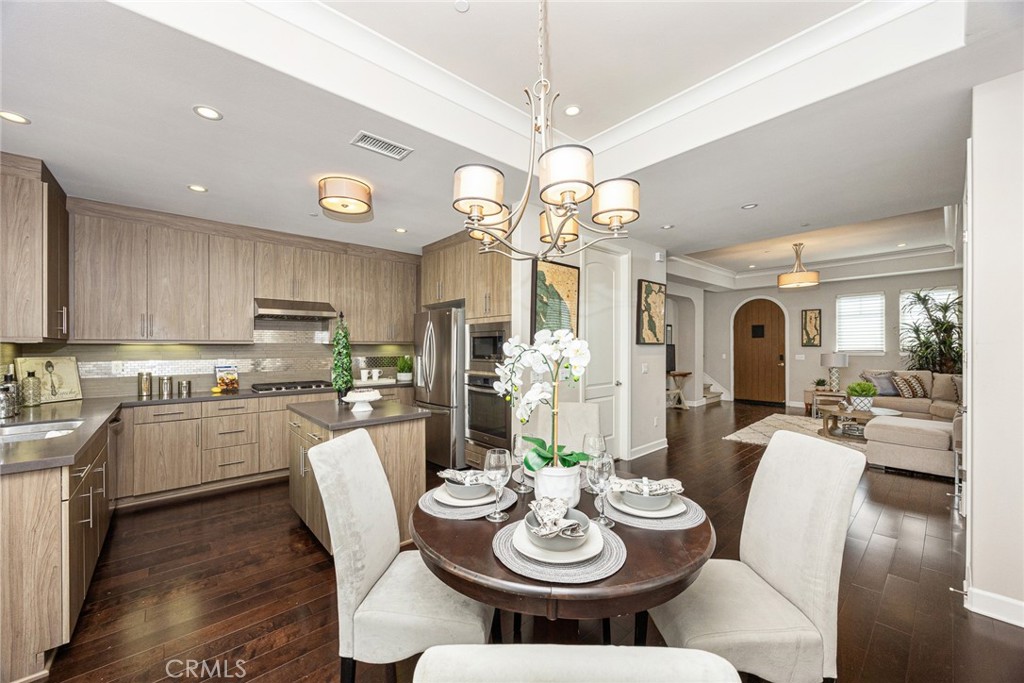 1068 Sunset Boulevard A