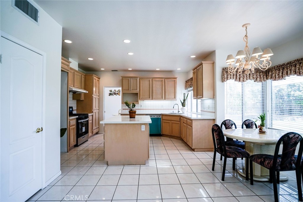 2386 Ridgeview Avenue