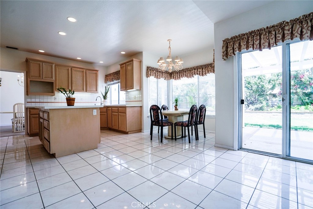 2386 Ridgeview Avenue