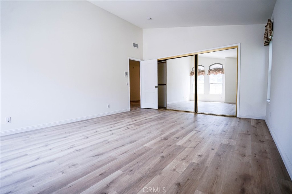 2386 Ridgeview Avenue