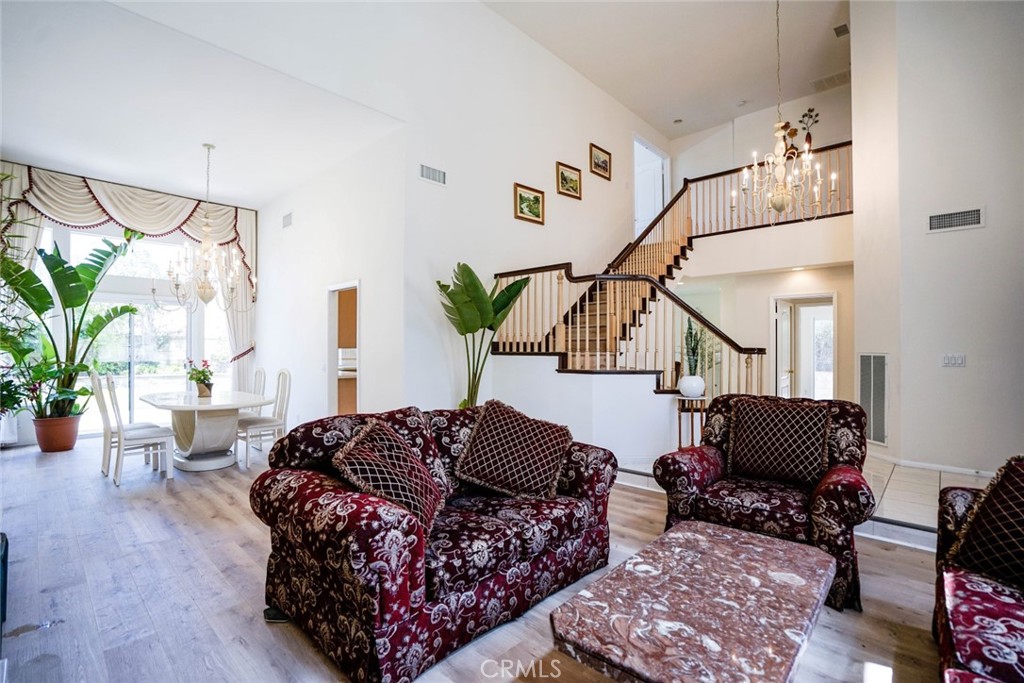 2386 Ridgeview Avenue