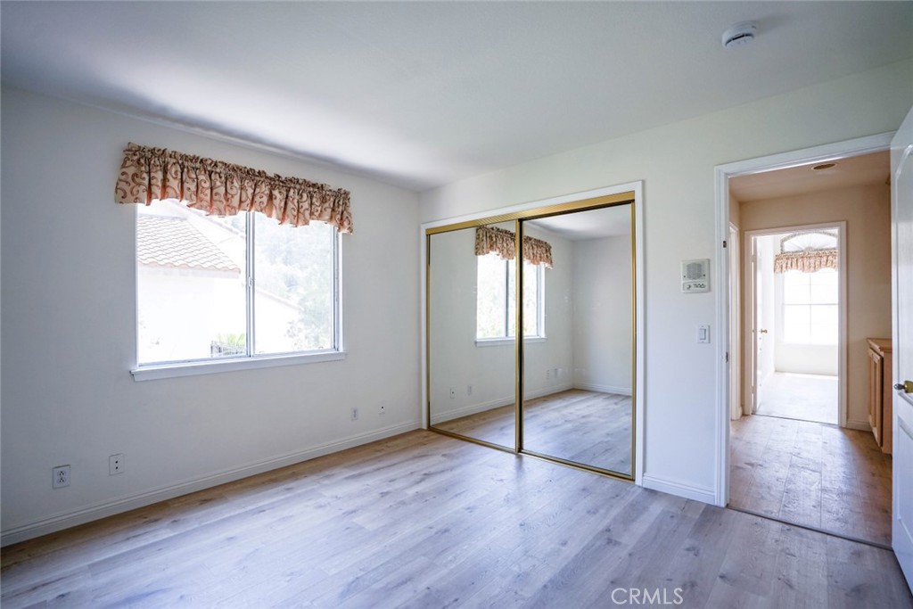 2386 Ridgeview Avenue