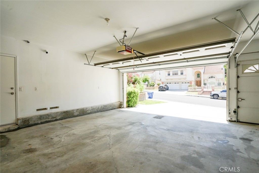 2386 Ridgeview Avenue