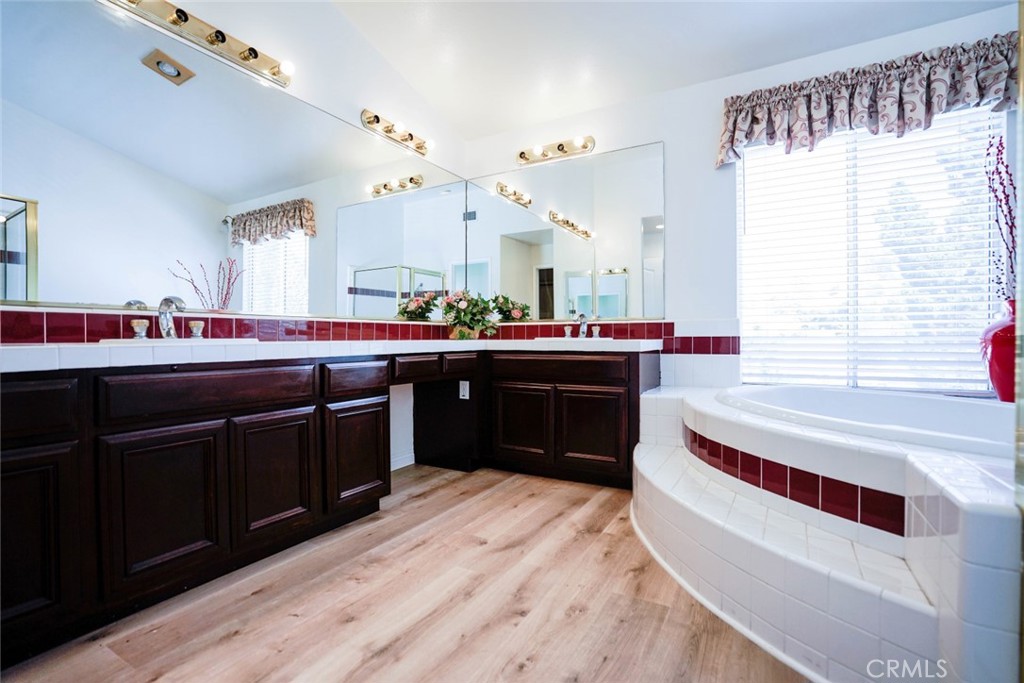 2386 Ridgeview Avenue