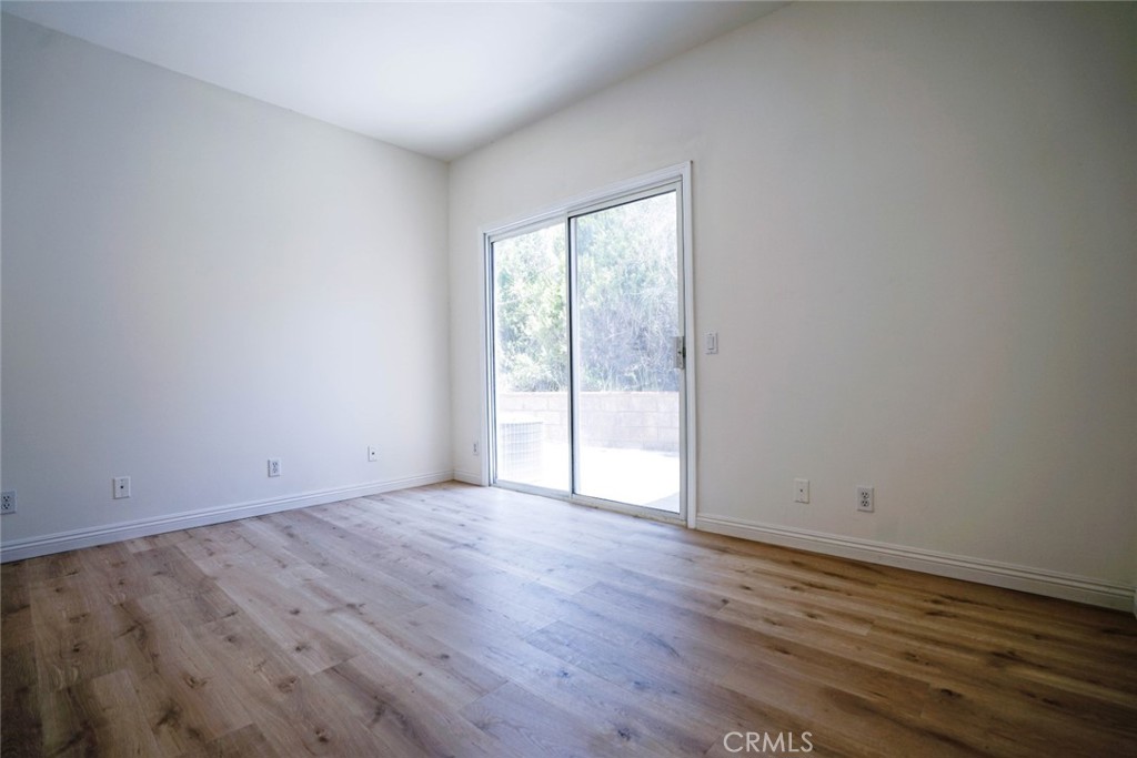 2386 Ridgeview Avenue